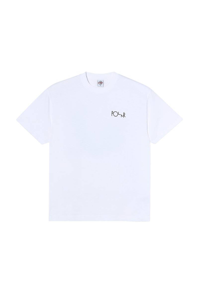 Biały bawełniany t-shirt z krótkimi rękawami, okrągłym dekoltem i małym czarnym logo z napisem "POLAR" na lewej stronie klatki piersiowej.