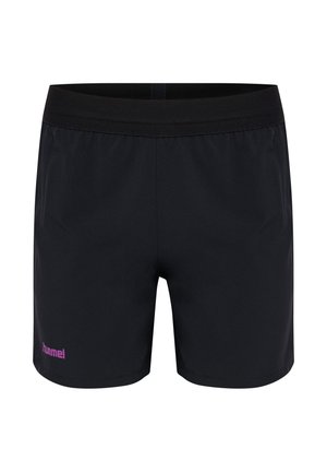 Zwarte korte broek gemaakt van lichtgewicht stof met een elastische tailleband en een paars logo op het onderste linkerbeen. Simpel ontwerp zonder patronen.