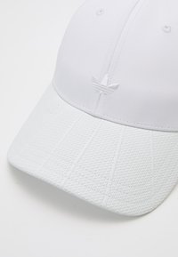 adidas Originals UNISEX - Kapa - white