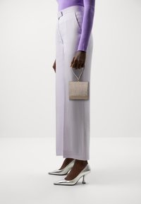 Mascara CB6177 - Clutch - champagne