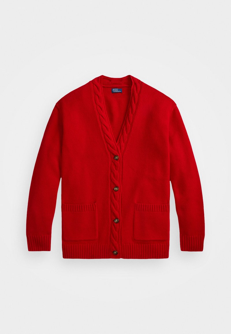 Cardigan tricoté en rouge vif avec des bordures en tricot torsadé, fermeture par boutons, deux poches avant et des poignets et ourlet côtelés.