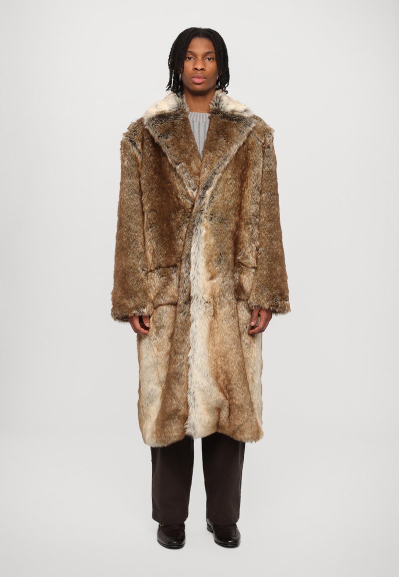 Han Kjøbenhavn LONG COAT - Žieminis paltas - wild brown