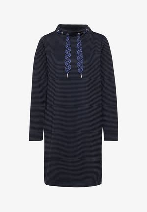 Sukienka w marynarskie paski z wysokim kołnierzem, długimi rękawami i dekoracyjnymi plecionymi wiązaniami z metalowymi akcentami. Miękka, teksturowana tkanina.