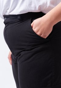 Dr.Denim Plus Kapsáče - black