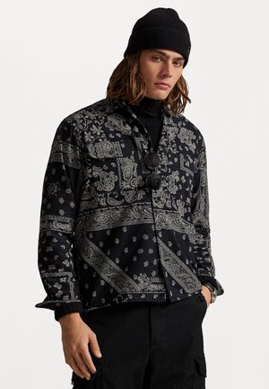 CLASSIC FIT BANDANNA-PRINT CAMP SHIRT - Cămașă - yukon