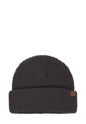 Gorro de punto gris oscuro con vuelta en la parte superior, que presenta una pequeña etiqueta de logo marrón en el lado. Patrón texturizado en toda su superficie.