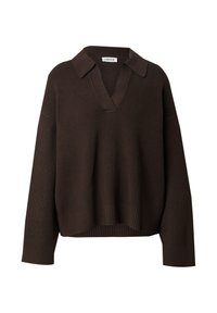 Donkerbruin gebreid pullover met een V-hals, oversized pasvorm en brede ribgebreide manchetten. Bevat een platte kraag en ribgebreide zoom voor extra textuur.