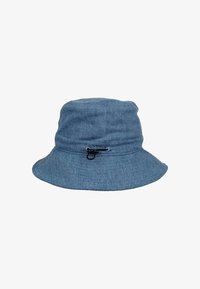 Kijelölve, denim dust