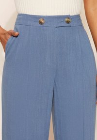Friends Like These Nadrágok - chambray blue