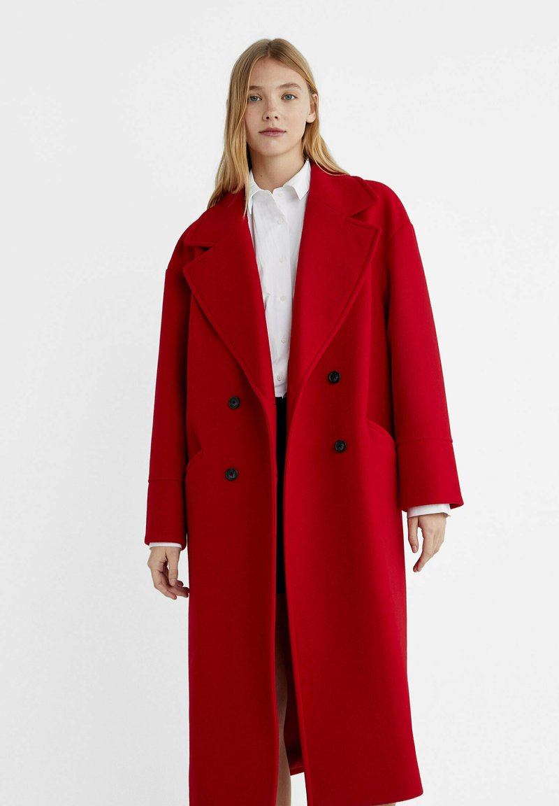 Stradivarius OVERSIZE SOFT-TOUCH - Klassischer Mantel - red/rot
