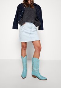 Vero Moda Stickad tröja - mottled dark grey