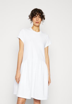 DRESS T-SHIRT STYLE HEAVY RAW RUFFLES - Žerzejové šaty - white
