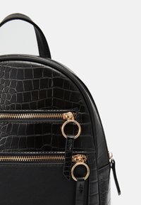 Anna Field Reppu - black