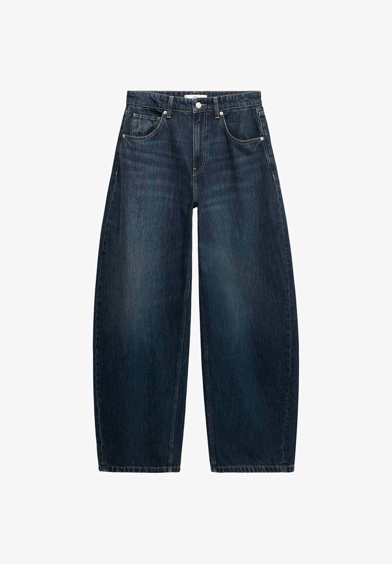 Jean en denim bleu foncé à jambes larges avec poches avant, passants pour ceinture et fermeture par bouton à la taille.