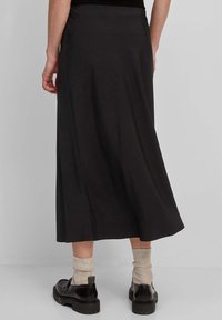 Marc O'Polo Falda acampanada - black