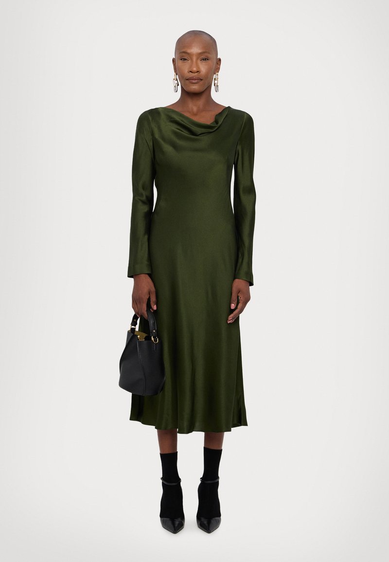 alberta ferretti green dress Alberta Ferretti 2020 Off-the-Shoulder Dress