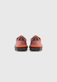 Lacoste ELITE ACTIVE  - Tenisice - orange/ dark grey