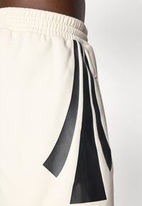 adidas Performance SHORT - Korte broeken - chalk white