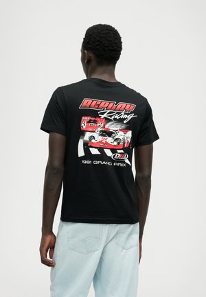 RACING TEE - Μπλουζάκι με στάμπα - black