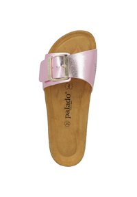 Roze metallic synthetische sluitsandaal met een brede band, gouden gesp en een gevormde beige voetbed. Merkenlogo gedrukt op het voetbed.