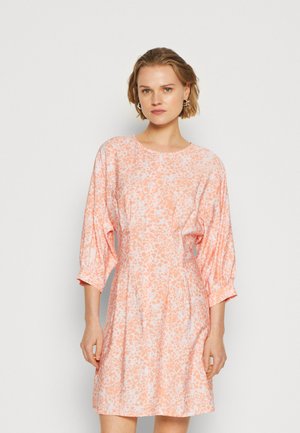 MSCH Copenhagen LAVINIA LADONNA 3/4 DRESS - Φόρεμα ημέρας - salmon