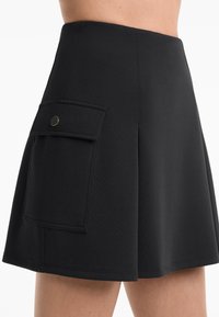 OYSHO PIQUÉ CARGO - Miniszoknya - black