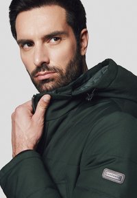 Lancerto LARVIK zielony