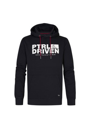 Sudadera negra con bolsillo frontal, capucha con cordón y texto gráfico blanco "PTRLD RIVN" en el pecho. Presenta una suave tela de mezcla de algodón.