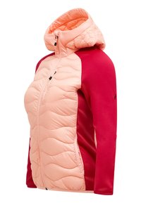 Chaqueta aislante para mujer con un frente acolchado de color rosa claro y un dorso y mangas rojas sólidas. Incluye capucha y cremallera frontal.