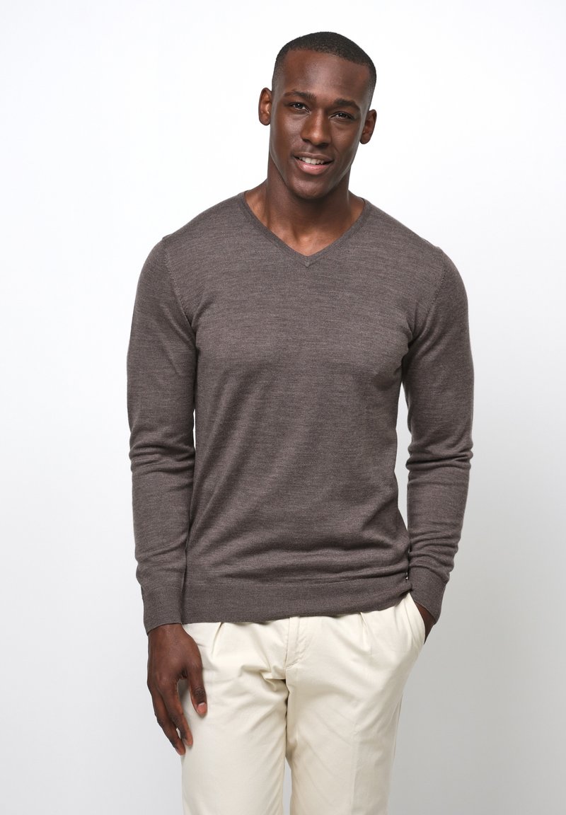 PROFUOMO V-NECK - Stickad tröja - dark brown