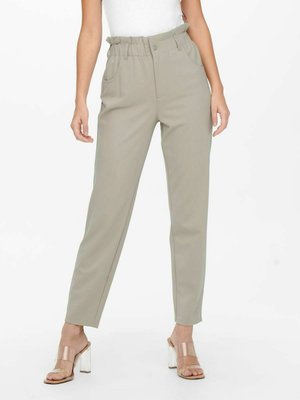 ONLY ONLPOPTRASH-OVA LIFE HW ANK CRT PNT NOOS - Pantaloni - pure cashmere
