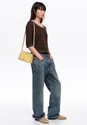 BIMBA Y LOLA, Sac bandoulière - banana