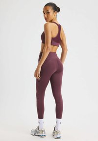 Röhnisch FLATTERING HW - Trikoot - huckleberry