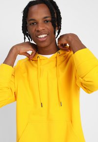 Urban Classics HOODY  - Felpa con cappuccio - chrome yellow