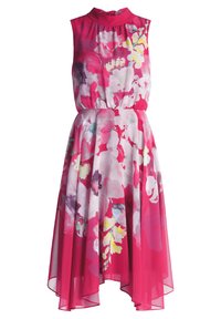 Blumenmusterkleid mit hohem Ausschnitt, ärmellosem Design und einem fließenden Rock, der am Saum schmaler wird. Überwiegend in Pink mit Akzenten.