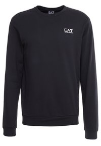 Felpa nera realizzata in tessuto morbido, con scollatura rotonda e maniche lunghe. Presenta un piccolo logo EA7 bianco sul petto.