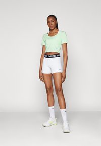 Nike Performance SHORT - Leggings - white/black/black