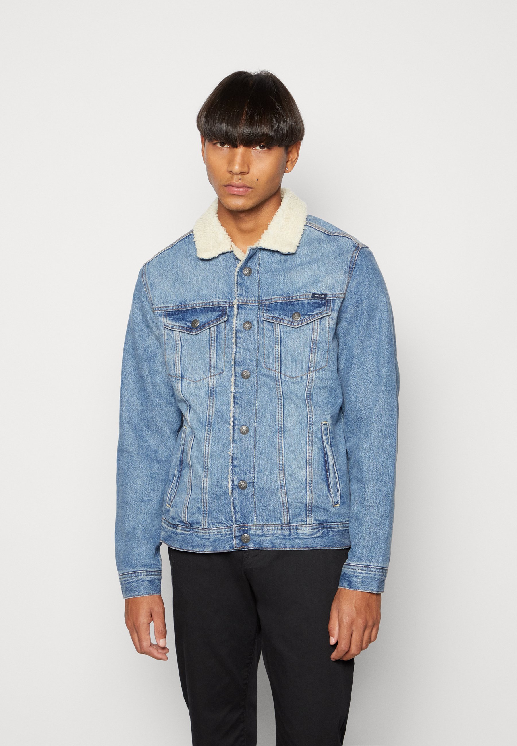 JACK & JONES Jxvera Giacca Teddy Donna - Morbido Pile, Abbottonatura Frontale, Colore Unico