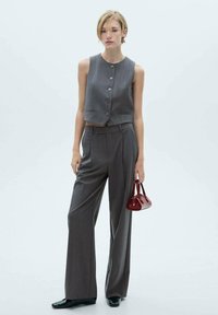 Mango Strukirani kaput - grey