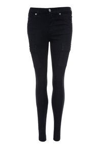 Czarne wąskie dżinsy ze denimu, wyposażone w zapięcie na guzik, kieszenie z przodu oraz ozdobne kieszenie cargo na udach. Gładka faktura.