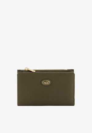 Zelená texturovaná peněženka se zlatým zipem a akcentem loga. Má elegantní obdélníkový tvar s hladkým povrchem.