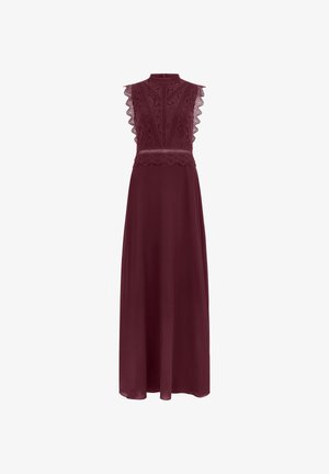 Mouwloze lange bordeauxrode jurk met kanten lijfje, geschulpte randen, hoge halslijn en vloeiende chiffon rok.