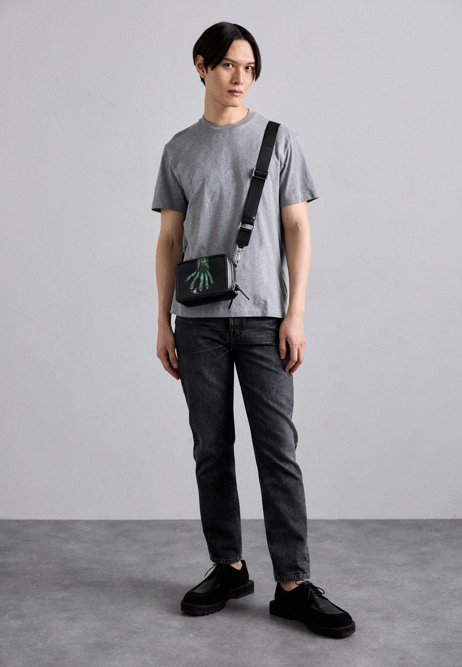 Vivienne Westwood HAND MELIH CAMERA BAG UNISEX - Cross body