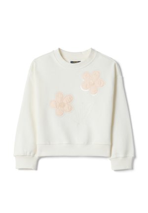 Weißes Sweatshirt mit langen Ärmeln und Rundhalsausschnitt, vorne mit zwei hellrosafarbenen Stoffblüten-Applikationen.