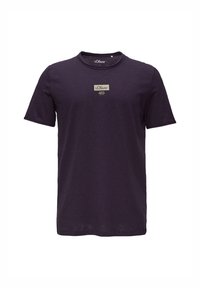 Purpurfarbenes T-Shirt mit kurzen Ärmeln, aus weichem Stoff. Verfügt über ein kleines rechteckiges Logopatch in der Mitte und einen runden Halsausschnitt.