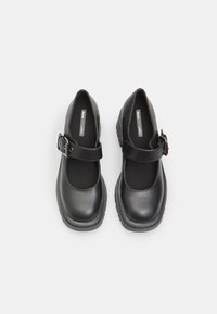 Bata Platform magas sarkúk - nero