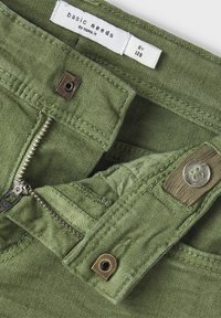 Name it NKMTHEO PANT  - Vaqueros rectos - rifle green