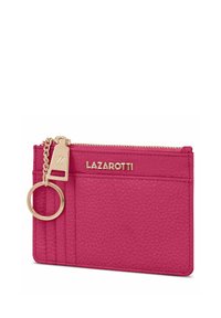 Portafoglio in pelle rosa con hardware dorato. Presenta una tasca con zip e diversi scomparti per carte, esterno testurizzato e anello per chiavi.