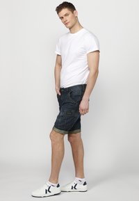 Koroshi Short en jean - azul osc   dark blue