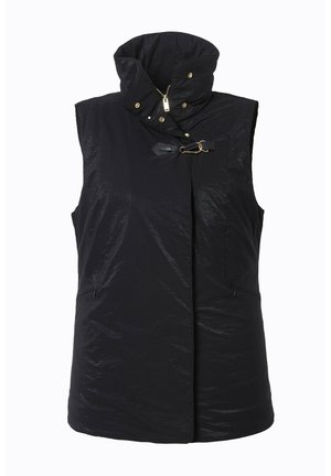 Sort ærmeløs vest med høj krave, blank finish, frontlynlås og trykknapslukninger samt en dekorativ detalje i guld.